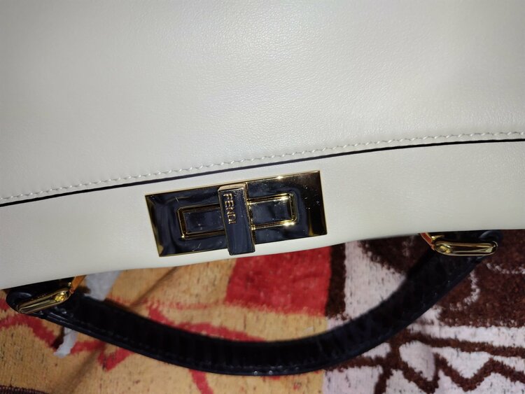 ピーカブー（ブランドバッグ）の商品画像 - 査定依頼日：2026年2月6日 - 最高査定価格：120,000円