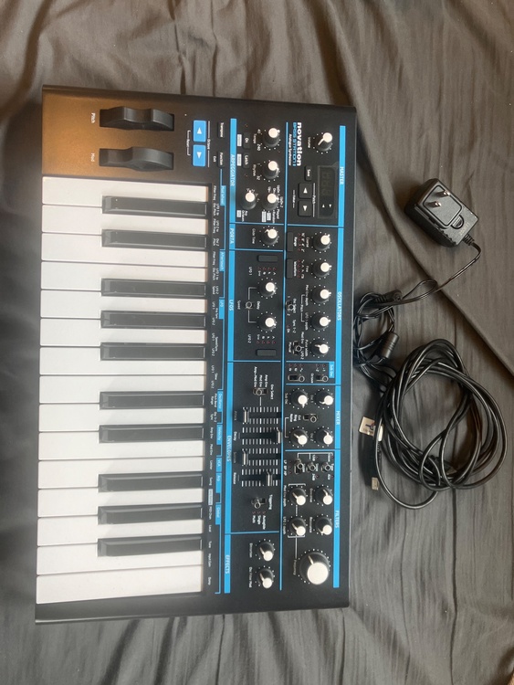 bass station2（ピアノ・楽器・PA機材）の商品画像 - 査定依頼日：2026年8月29日 - 最高査定価格：35,000円