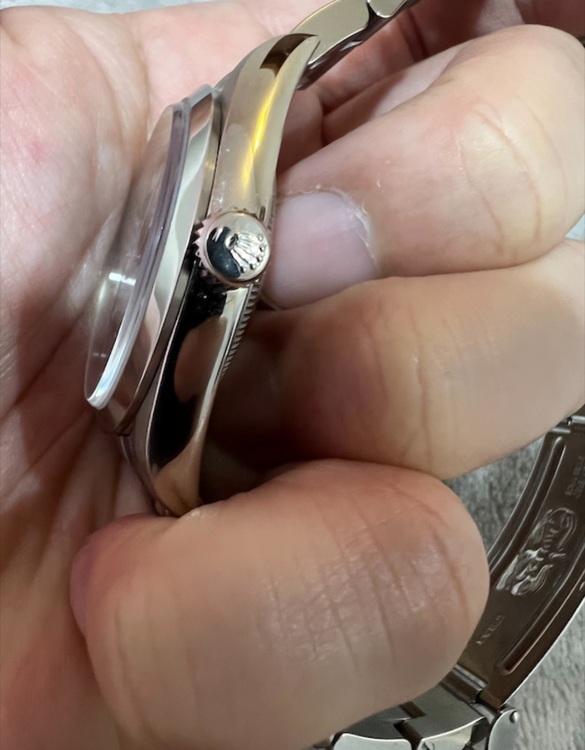 エクスプローラー1 114270（高級時計）の商品画像 - 査定依頼日：2025年8月21日 - 最高査定価格：870,000円