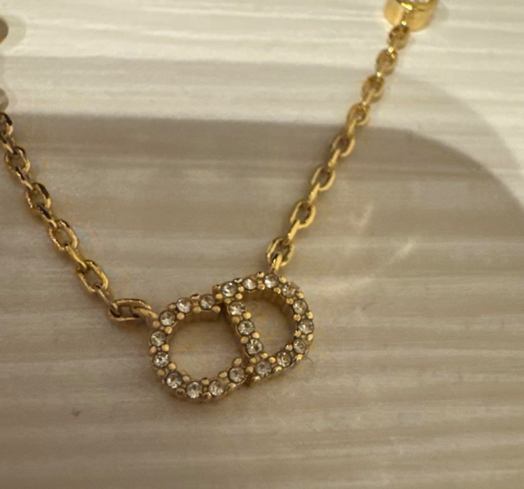 ディオール  （ブランドバッグ）の商品画像 - 査定依頼日：2025年9月16日 - 最高査定価格：33,000円