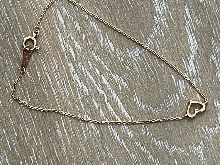 アガット Agete ブレスレット K10 ダイヤモンド（宝石）の商品画像 - 査定依頼日：2022年7月19日 - 最高査定価格：8,000円