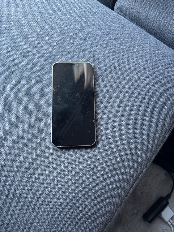 iPhone 12 Pro 256GB docomo（スマホ）の商品画像 - 査定依頼日：2026年3月7日 - 最高査定価格：23,000円