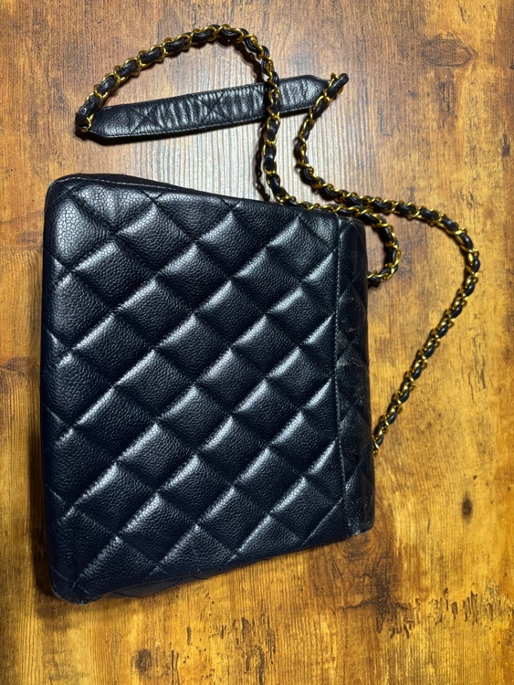 CHANEL シャネル マトラッセ キャビアスキン ゴールド金具 ショルダーバッグ（ブランドバッグ）の商品画像 - 査定依頼日：2026年7月31日 - 最高査定価格：350,000円