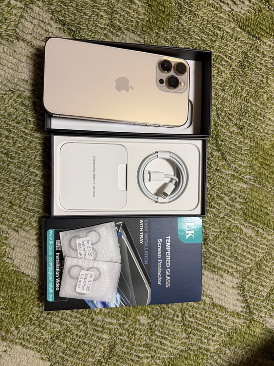 iPhone（スマホ）の商品画像 - 査定依頼日：2025年10月18日 - 最高査定価格：71,000円