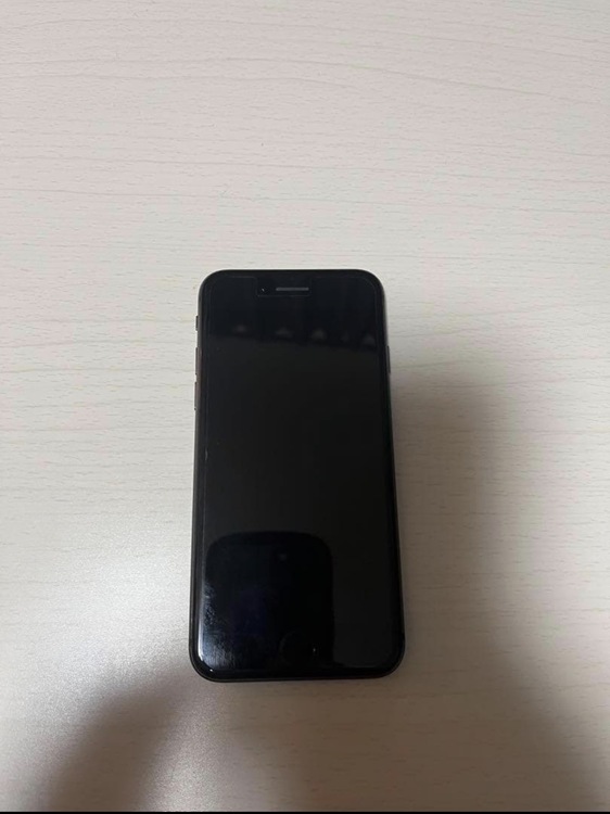 iPhone 8 Space Gray 64GB（スマホ）の商品画像 - 査定依頼日：2026年7月28日 - 最高査定価格：2,500円