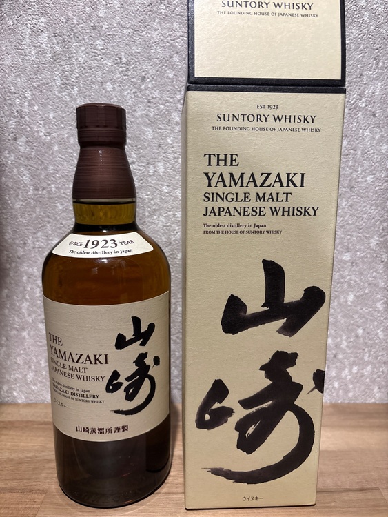 山崎NV700ml（お酒）の商品画像 - 査定依頼日：2026年4月30日 - 最高査定価格：10,800円