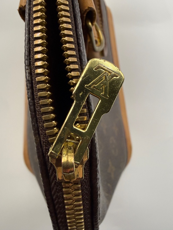 ルイヴィトン モノグラム （ブランドバッグ）の商品画像 - 査定依頼日：2026年1月11日 - 最高査定価格：60,000円