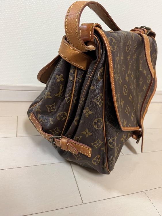 ソミュール35（ブランドバッグ）の商品画像 - 査定依頼日：2026年2月15日 - 最高査定価格：65,000円