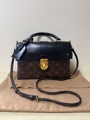 ワンハンドルバッグ（ブランドバッグ）の商品画像 - 査定依頼日：2026年4月16日 - 最高査定価格：134,000円