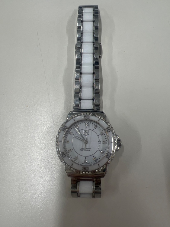 タグホイヤー フォーミュラ （高級時計）の商品画像 - 査定依頼日：2026年1月5日 - 最高査定価格：150,000円