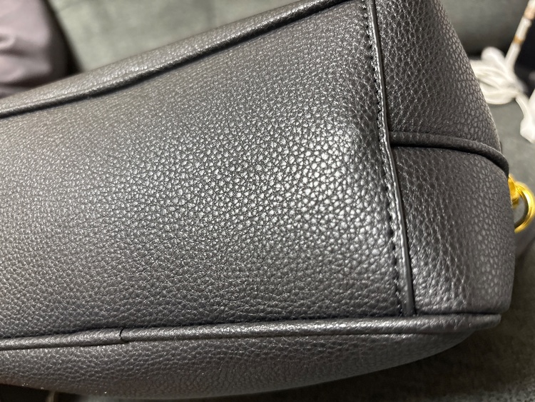 プラダ  （ブランドバッグ）の商品画像 - 査定依頼日：2025年12月21日 - 最高査定価格：100,000円