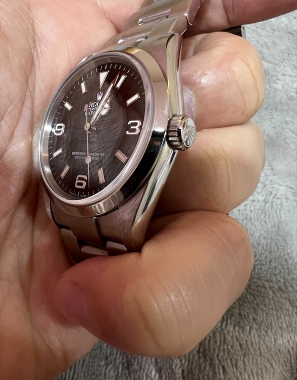 エクスプローラー1 114270（高級時計）の商品画像 - 査定依頼日：2025年8月21日 - 最高査定価格：870,000円