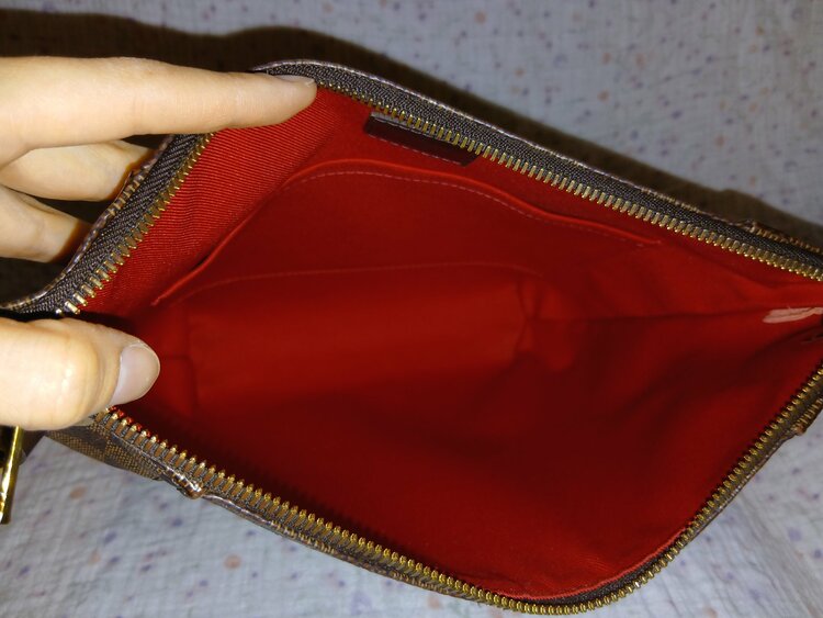 サウスバンク（ブランドバッグ）の商品画像 - 査定依頼日：2026年2月21日 - 最高査定価格：80,000円