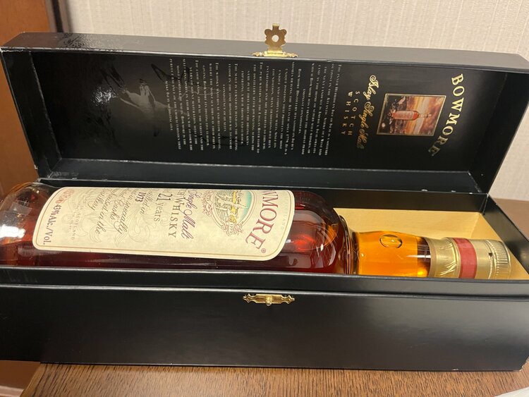 BOWMORE aged 21 years 1973（お酒）の商品画像 - 査定依頼日：2026年2月1日 - 最高査定価格：75,000円