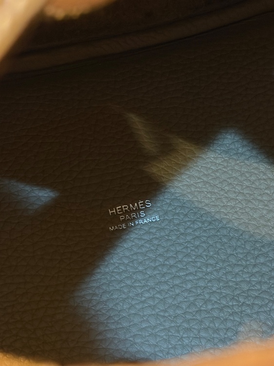 【新品未使用・正規品・2025年製】HERMÈS エルメス ピコタンロック18 PM エトゥープ K刻印（ブランドバッグ）の商品画像 - 査定依頼日：2026年10月1日 - 最高査定価格：100,000円