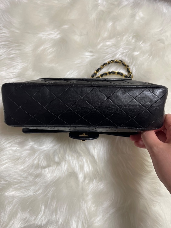 ダブルフラップ　マトラッセ（ブランドバッグ）の商品画像 - 査定依頼日：2025年9月5日 - 最高査定価格：241,500円