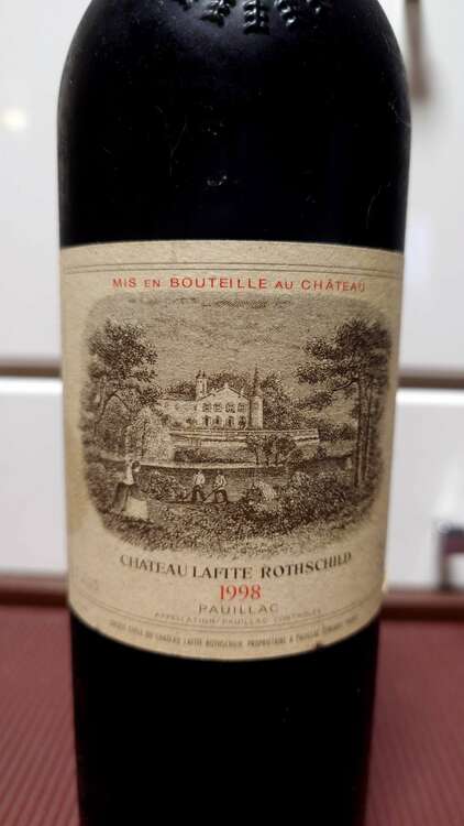 ワイン シャトーラフィットロートシルト （お酒）の商品画像 - 査定依頼日：2025年5月15日 - 最高査定価格：62,000円