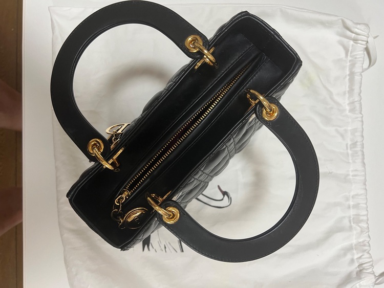 ディオール  （ブランドバッグ）の商品画像 - 査定依頼日：2025年9月24日 - 最高査定価格：350,000円