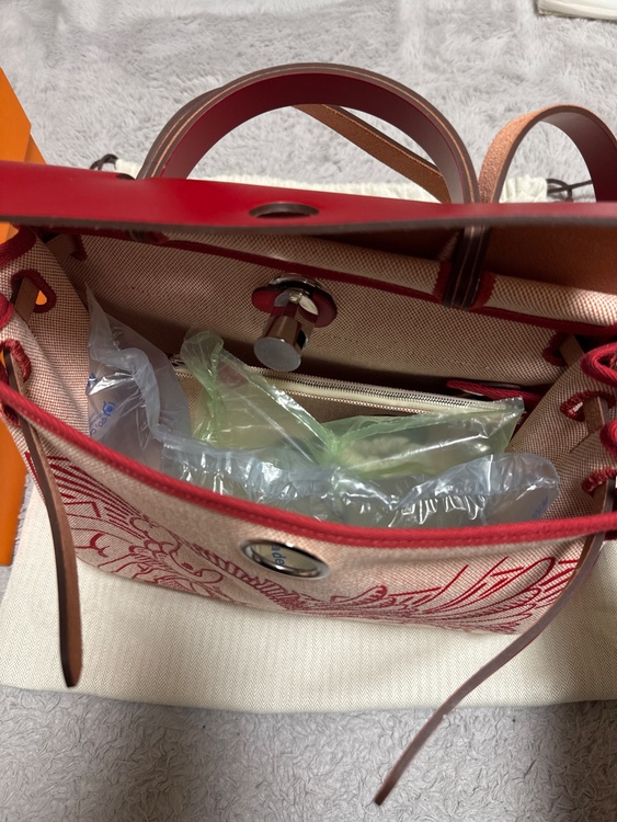 HERMES エルメス エールバッグジップ31 ペガサスポップ シルバー金具 ハ（ブランドバッグ）の商品画像 - 査定依頼日：2026年6月25日 - 最高査定価格：410,000円