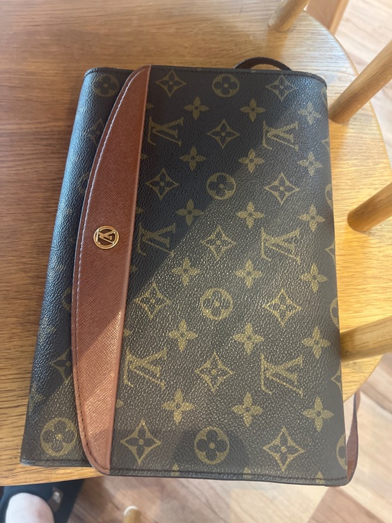 ルイヴィトン モノグラム （ブランドバッグ）の商品画像 - 査定依頼日：2025年8月14日 - 最高査定価格：44,000円