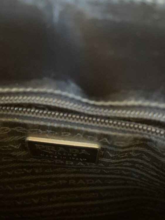 プラダ  （ブランドバッグ）の商品画像 - 査定依頼日：2025年1月8日 - 最高査定価格：8,000円
