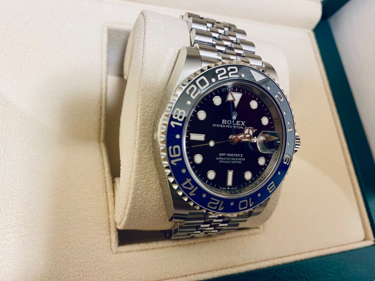 GMTマスター 126710BLNR（高級時計）の商品画像 - 査定依頼日：2026年1月24日 - 最高査定価格：2,920,000円