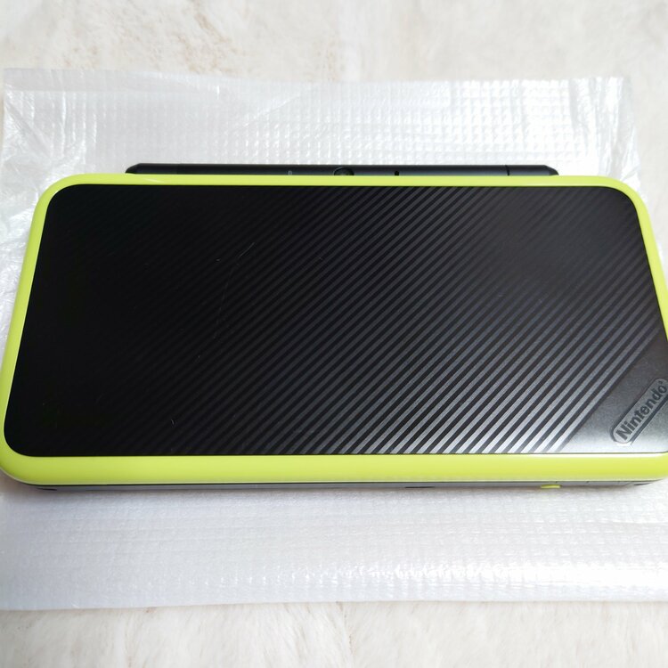 2DSLL（ゲーム機本体・ゲームソフト）の商品画像 - 査定依頼日：2025年12月8日 - 最高査定価格：13,500円