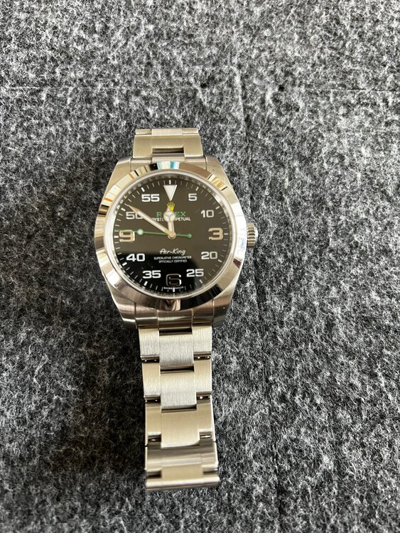 ロレックス エアキング （高級時計）の商品画像 - 査定依頼日：2025年4月18日 - 最高査定価格：1,150,000円