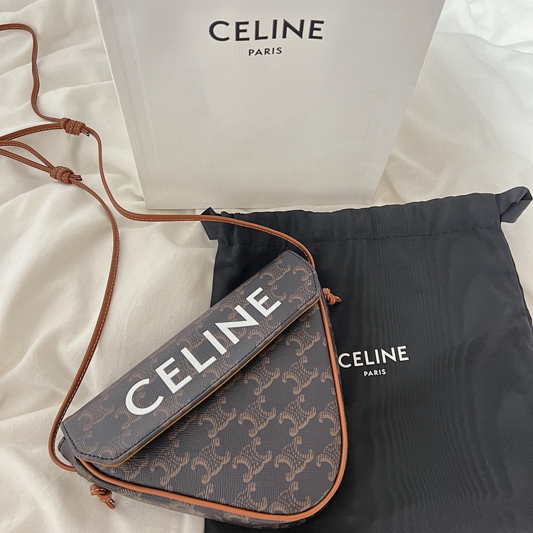 セリーヌ  （ブランドバッグ）の商品画像 - 査定依頼日：2026年1月8日 - 最高査定価格：100,000円