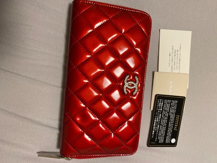 マトラッセ　ブリリアント（ブランド財布・小物）の商品画像 - 査定依頼日：2025年10月26日 - 最高査定価格：30,000円