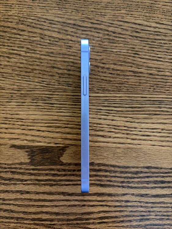 iPhone iPhone 12 64GB SIMフリー（スマホ）の商品画像 - 査定依頼日：2026年6月28日 - 最高査定価格：10,000円