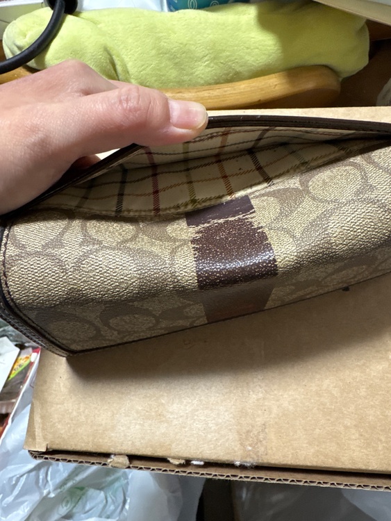 COACHの長財布（ブランド財布・小物）の商品画像 - 査定依頼日：2026年2月11日 - 最高査定価格：100,000円