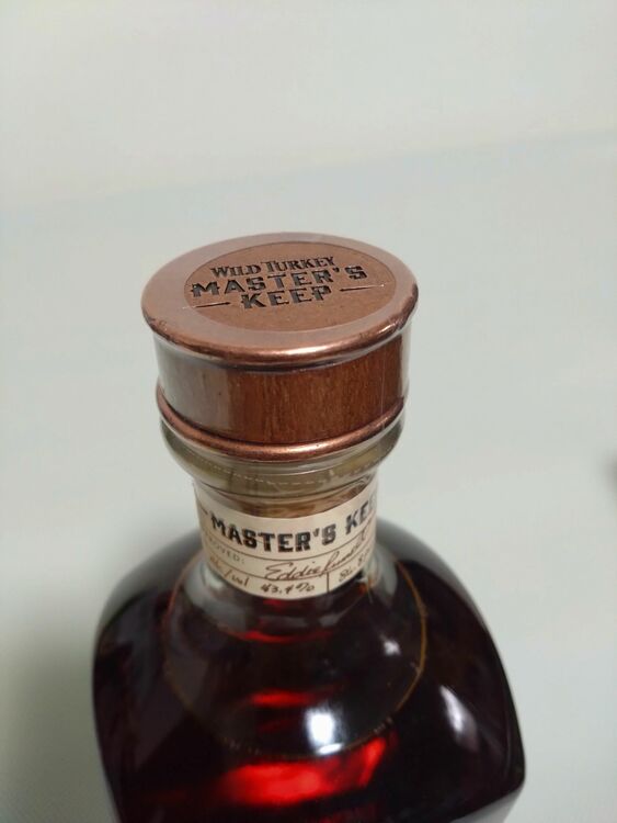 ワイルドターキーマスターズキープ17年（お酒）の商品画像 - 査定依頼日：2025年11月30日 - 最高査定価格：42,000円