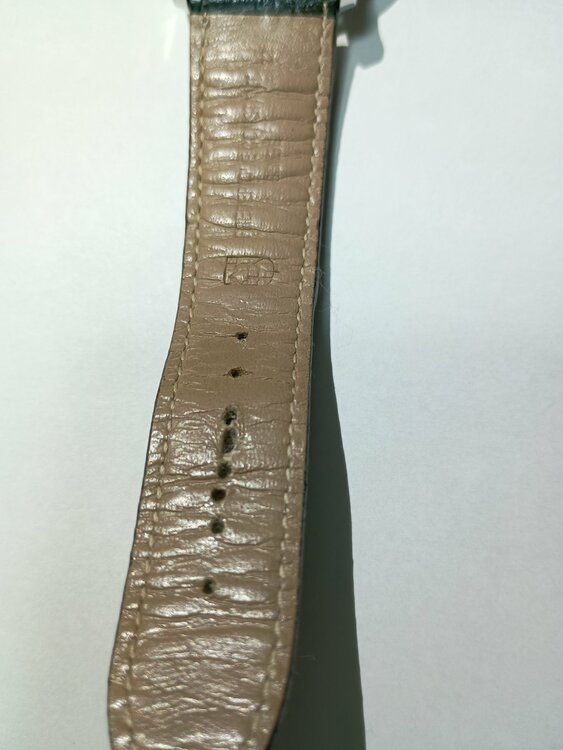 その他 その他 フレデリックコンスタント　FC-9454H4/5/（高級時計）の商品画像 - 査定依頼日：2026年2月28日 - 最高査定価格：100,000円