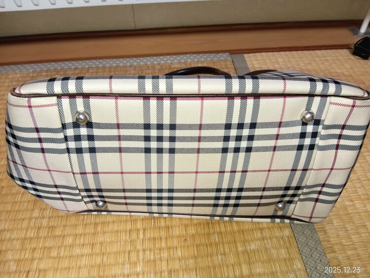 バーバリーバック（ブランドバッグ）の商品画像 - 査定依頼日：2025年12月23日 - 最高査定価格：10,000円