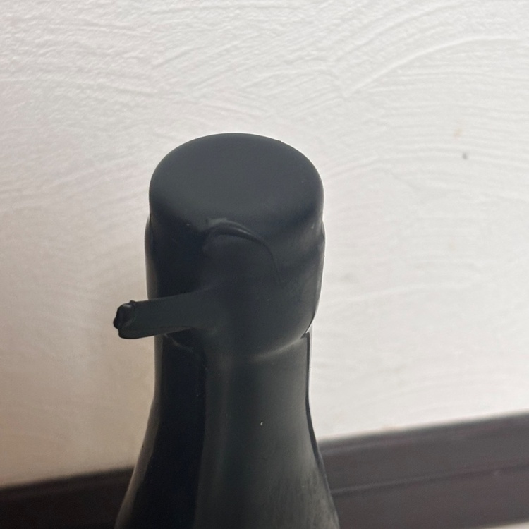 バーボン ウイスキー ブッカーズ 木箱入り  750ml （お酒）の商品画像 - 査定依頼日：2025年12月27日 - 最高査定価格：11,000円