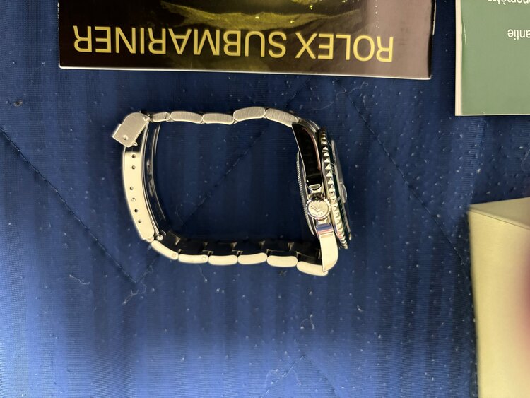 16610LV（高級時計）の商品画像 - 査定依頼日：2025年4月6日 - 最高査定価格：2,380,000円