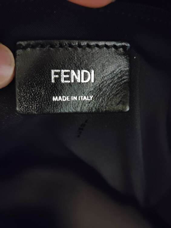 フェンディ  （ブランドバッグ）の商品画像 - 査定依頼日：2025年4月12日 - 最高査定価格：55,000円