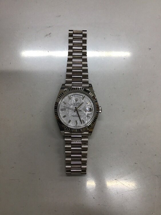 ロレックス デイデイト 22823（高級時計）の商品画像 - 査定依頼日：2025年1月26日 - 最高査定価格：9,300,000円