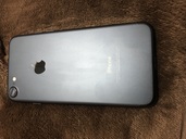 iPhone7 （スマホ）の商品画像 - 査定依頼日：2019年4月24日 - 最高査定価格：15,000円