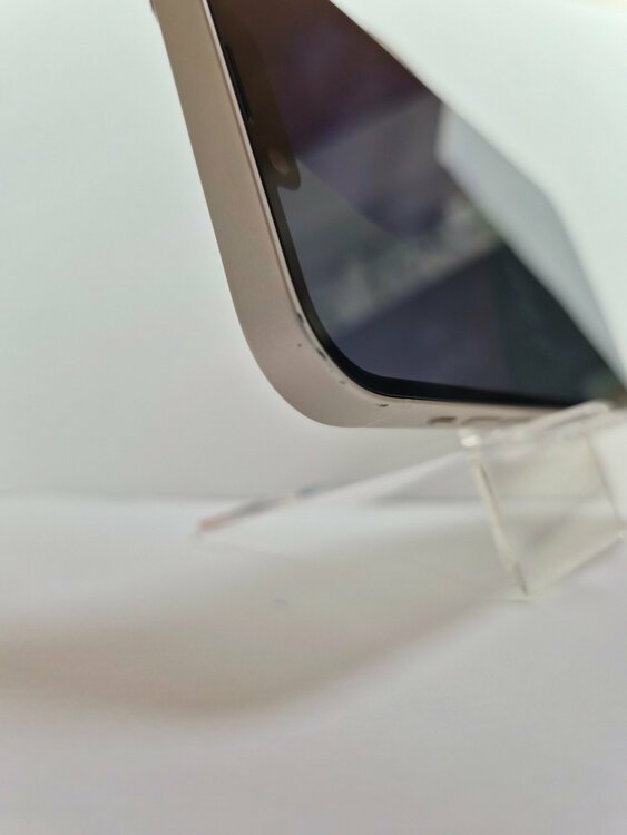 iPhone 14 Plus 128GB Softbank（スマホ）の商品画像 - 査定依頼日：2026年3月23日 - 最高査定価格：53,000円