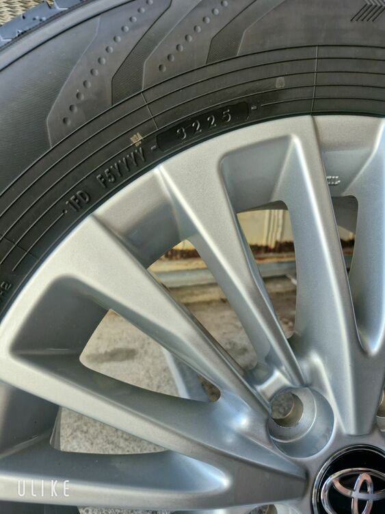 40系アルファード新車外しタイヤホイル4セット（カー用品）の商品画像 - 査定依頼日：2025年9月25日 - 最高査定価格：60,000円