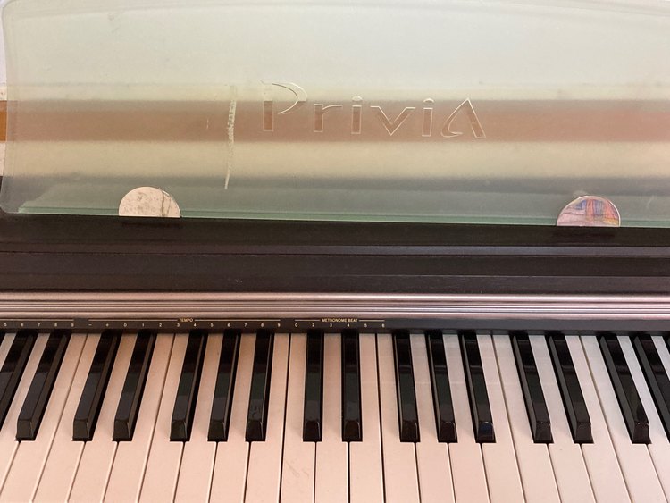 電子ピアノ　CASIO PX-700（ピアノ・楽器・PA機材）の商品画像 - 査定依頼日：2023年1月10日