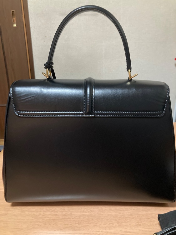 セーズミディアムブラック（ブランドバッグ）の商品画像 - 査定依頼日：2025年12月9日 - 最高査定価格：200,000円