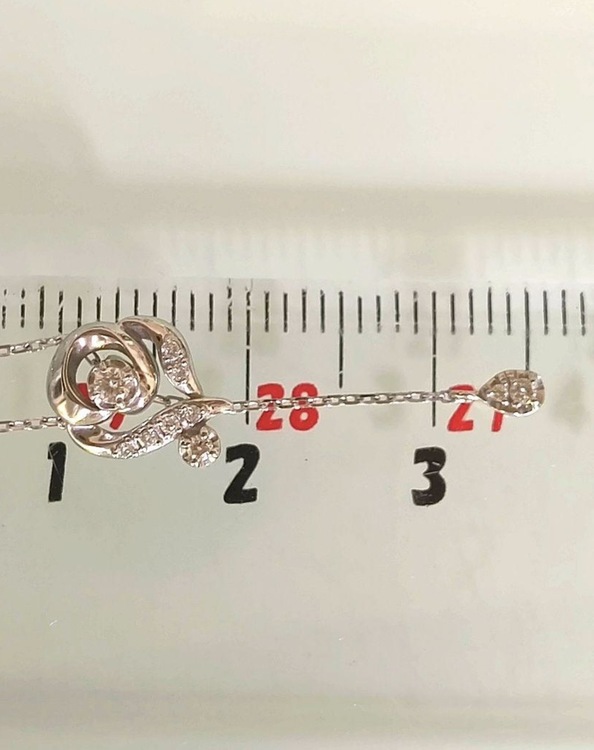 ヴァンドーム青山　K18　限定　クリスティーヌ　ダイヤモンド　ラブル　ネックレス（金・貴金属）の商品画像 - 査定依頼日：2026年5月31日 - 最高査定価格：60,000円