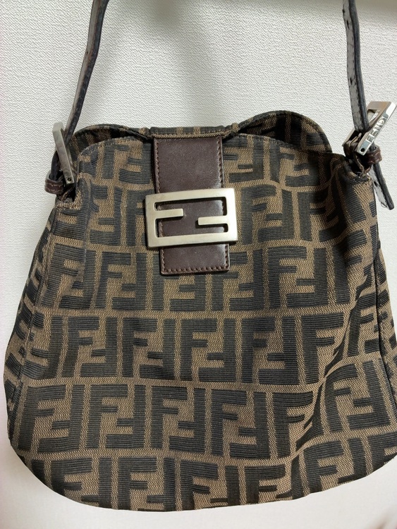 FENDI ワンショルダー（ブランドバッグ）の商品画像 - 査定依頼日：2025年12月2日 - 最高査定価格：90,000円