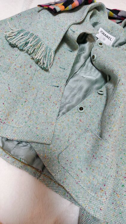 ツイードジャケット（古着・ファッション）の商品画像 - 査定依頼日：2025年8月6日 - 最高査定価格：12,000円