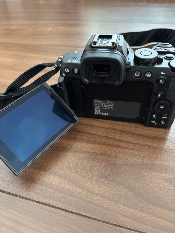 ニコン　Ｚ５０ＩＩ　ダブルズームキット（カメラ）の商品画像 - 査定依頼日：2026年7月30日 - 最高査定価格：120,000円
