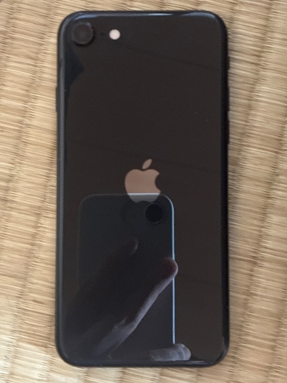 iPhoneSE2世代64GBモデル番号A2296（スマホ）の商品画像 - 査定依頼日：2026年9月15日 - 最高査定価格：100,000円
