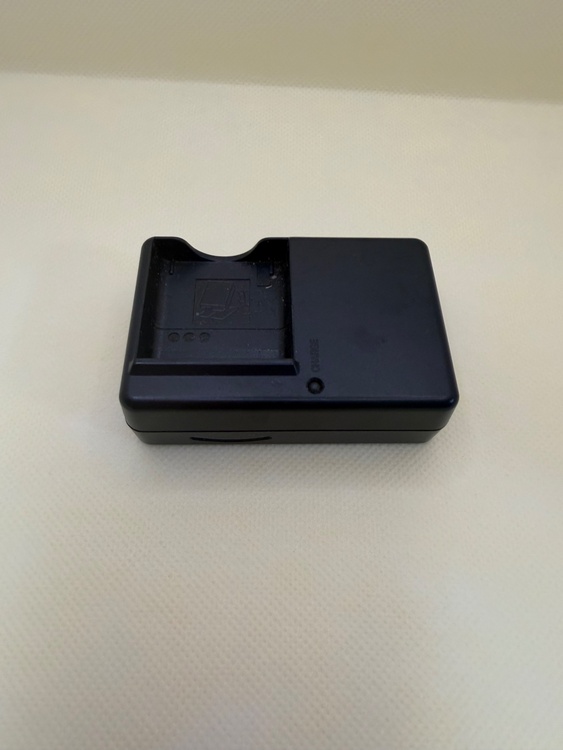 RICOH GR IV（カメラ）の商品画像 - 査定依頼日：2026年8月23日 - 最高査定価格：36,100円